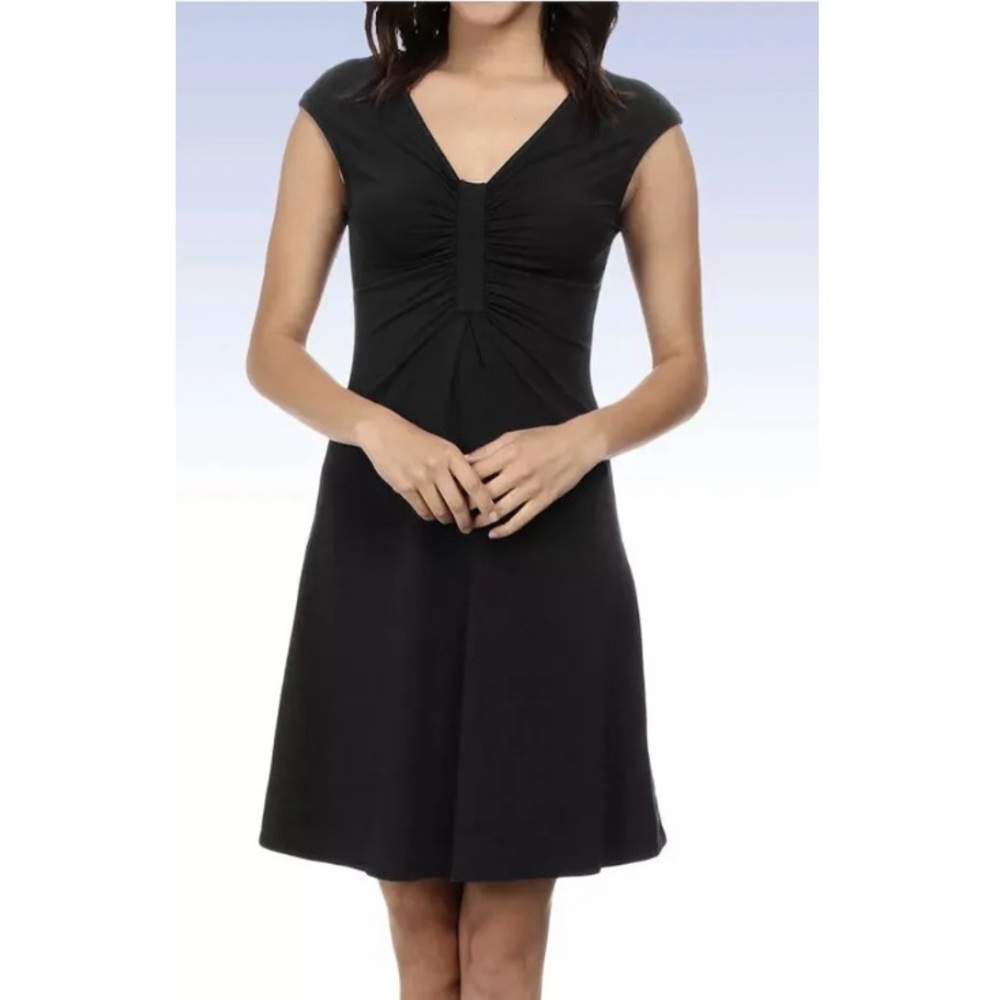 NWT Muse Little Black Dress Stretch Short Cap Sleeves Women’s Sz 10